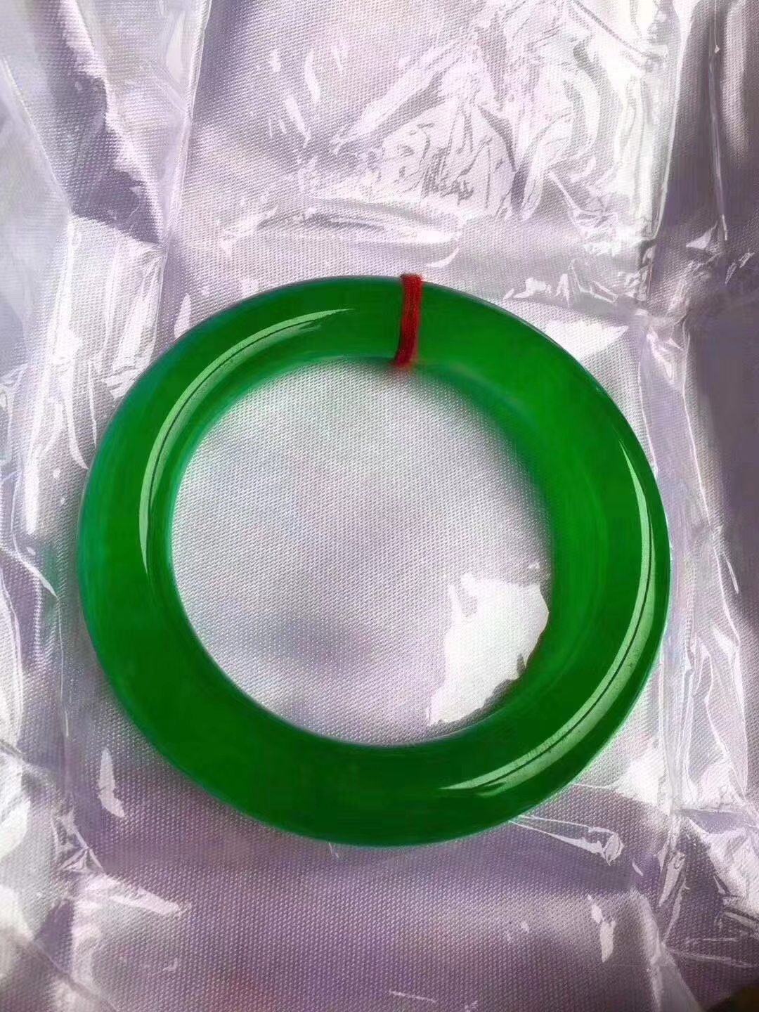 翡翠手鐲，銀手鐲